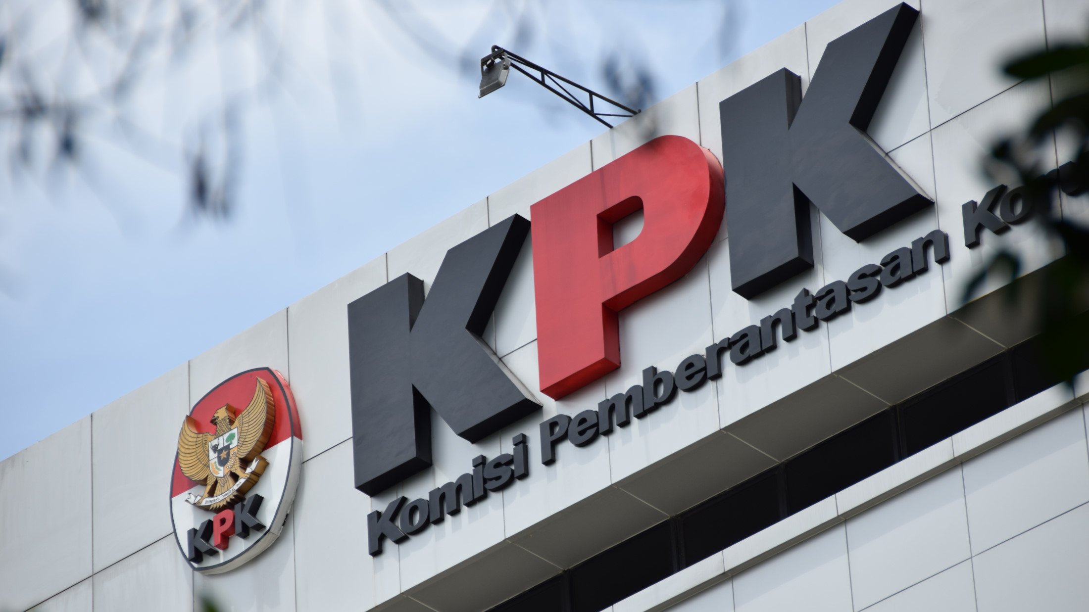 Tak Perlu Mundur Permanen, Pimpinan KPK Kini Cukup Nonaktif dari Profesi Asal
