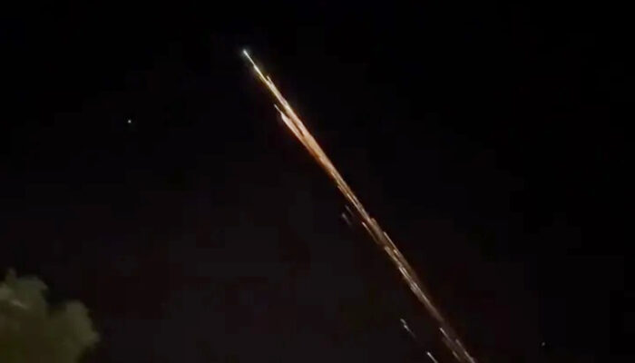 Bukan Meteor, Bola Api di Langit Lampung Ternyata Sampah Roket Cina