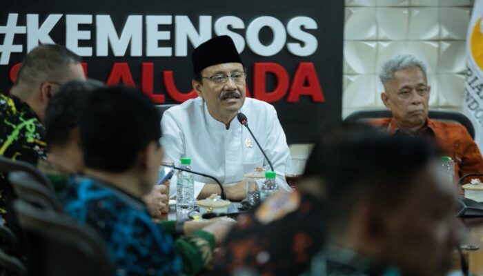 Ketahuan Liburan Saat WFH, Mensos Gus Ipul Ancam Pecat ASN Nakal