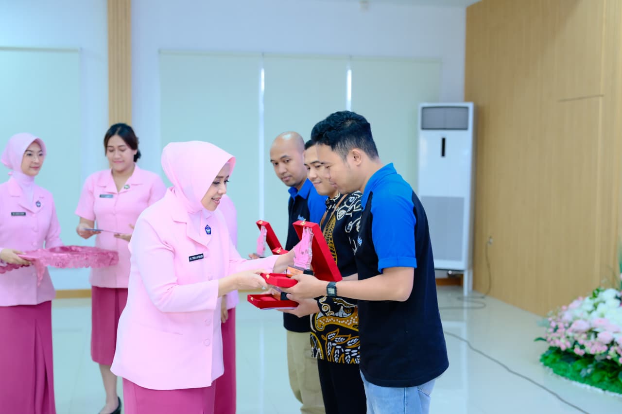 Lomba Mewarnai HUT YKB-46, TK Bhayangkari 21 Sidrap Sabet Juara 3