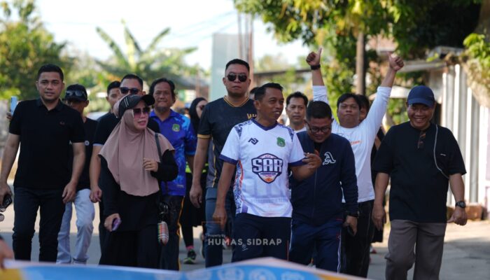 Ribuan Peserta Ramaikan Jalan Sehat Milad FISIP Universitas Muhammadiyah Rappang