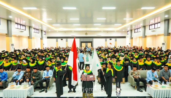 Lulus Ujian Munaqosah, Ratusan Santri Generasi Qur’ani Palopo Ikuti Prosesi Wisuda