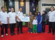 Meninggal Saat Melaut, Keluarga Nelayan di Luwu Terima Santunan JKK dan Beasiswa Pendidikan