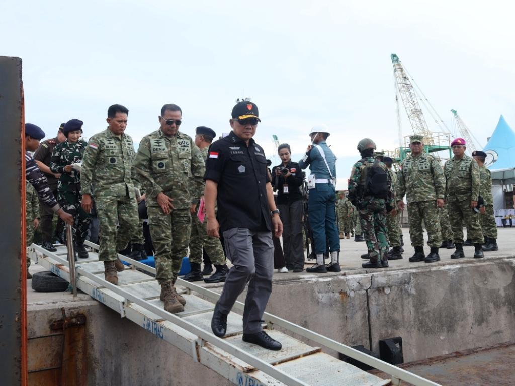 TNI AL Gagalkan Penyelundupan Bahan Baku Nuklir Senilai Triliunan di Batam