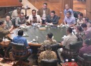 Rapat Terbatas di Hambalang, Bahas Pendidikan Hingga Kesejahteraan Buruh