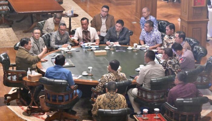 Rapat Terbatas di Hambalang, Bahas Pendidikan Hingga Kesejahteraan Buruh