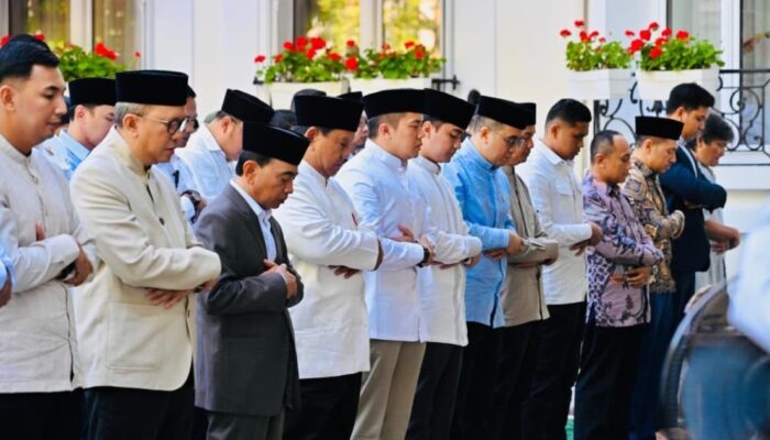 Prabowo Subianto Salat Iduladha Bersama Diaspora Indonesia di Prancis