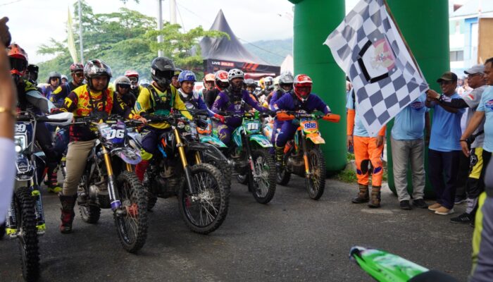 Perebutkan Motor KLX 140, Ribuan Rider Se-Nusantara Jajal Ekstremnya Alam Palopo
