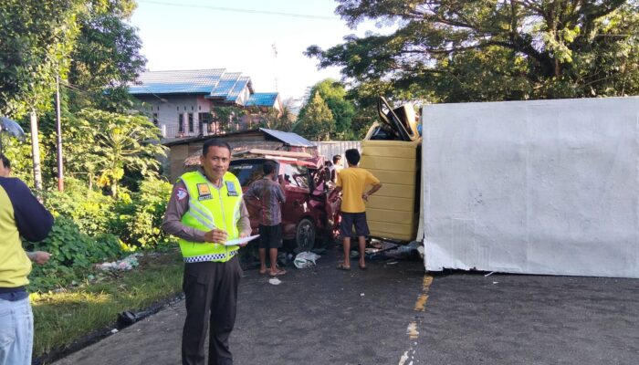 Kecelakaan Maut di Walenrang Luwu, Mobil Wuling Tabrakan dengan Truk Box, 3 Orang Tewas