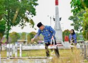 Peringati Harkitnas, Jajaran Pejabat Pemkot Palopo Tabur Bunga di TMP