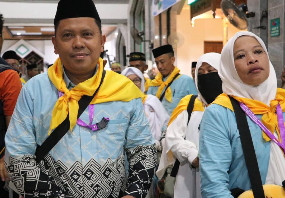Lepas CJH Kloter 20 di Masjid Syuhada, Ini Pesan Bupati Luwu Utara