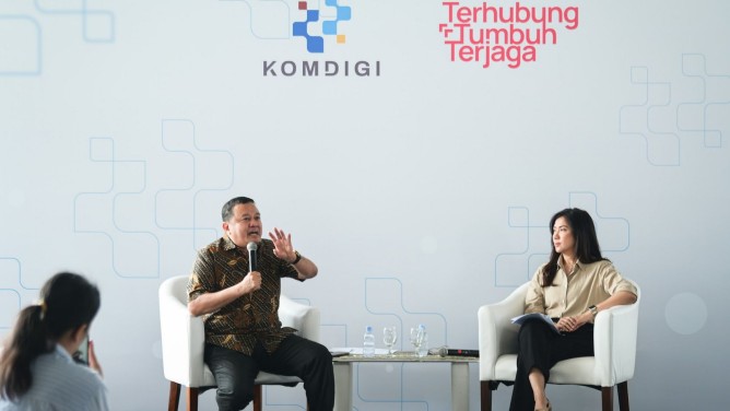 Mulai 1 Juli 2026, Komdigi Wajibkan Verifikasi Wajah untuk Kartu SIM Baru