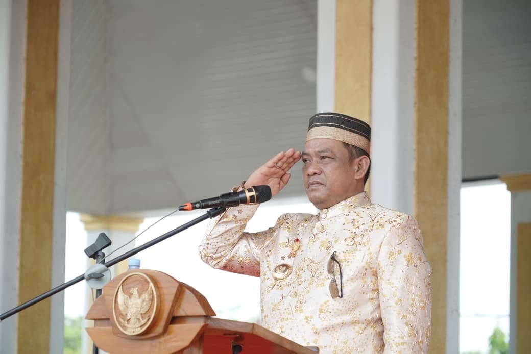 Pimpin Upacara Hardiknas 2026, Bupati Luwu Ingatkan Pesan Ki Hajar Dewantara