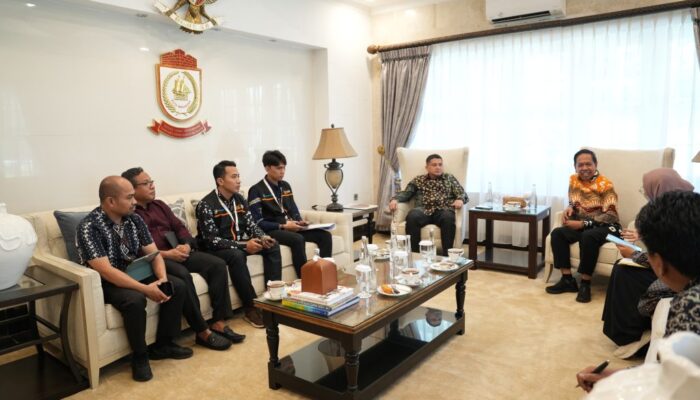 Wali Kota Makassar Resmi Jalani Pendataan Door-to-Door Sensus Ekonomi