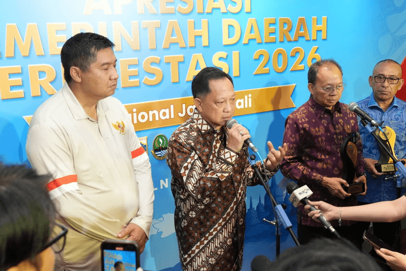 Mendagri Instruksikan Pemda Fasilitasi Nobar Piala Dunia di Ruang Publik