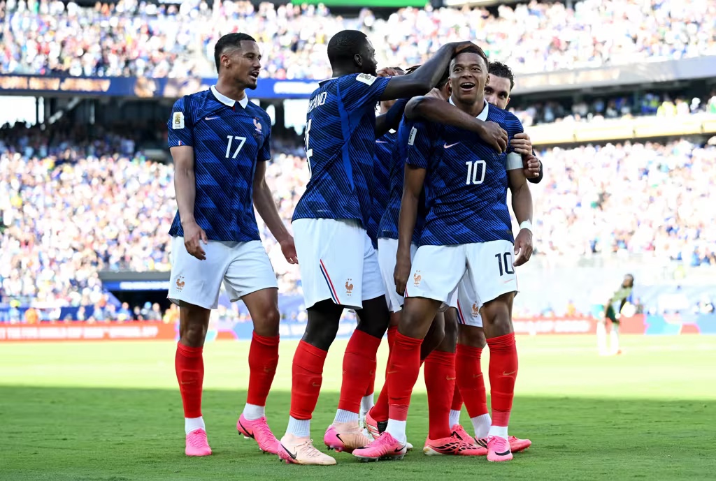 Kylian Mbappe Cetak Sejarah Baru, Prancis Tundukkan Senegal 3-1 di Laga Pembuka Grup I