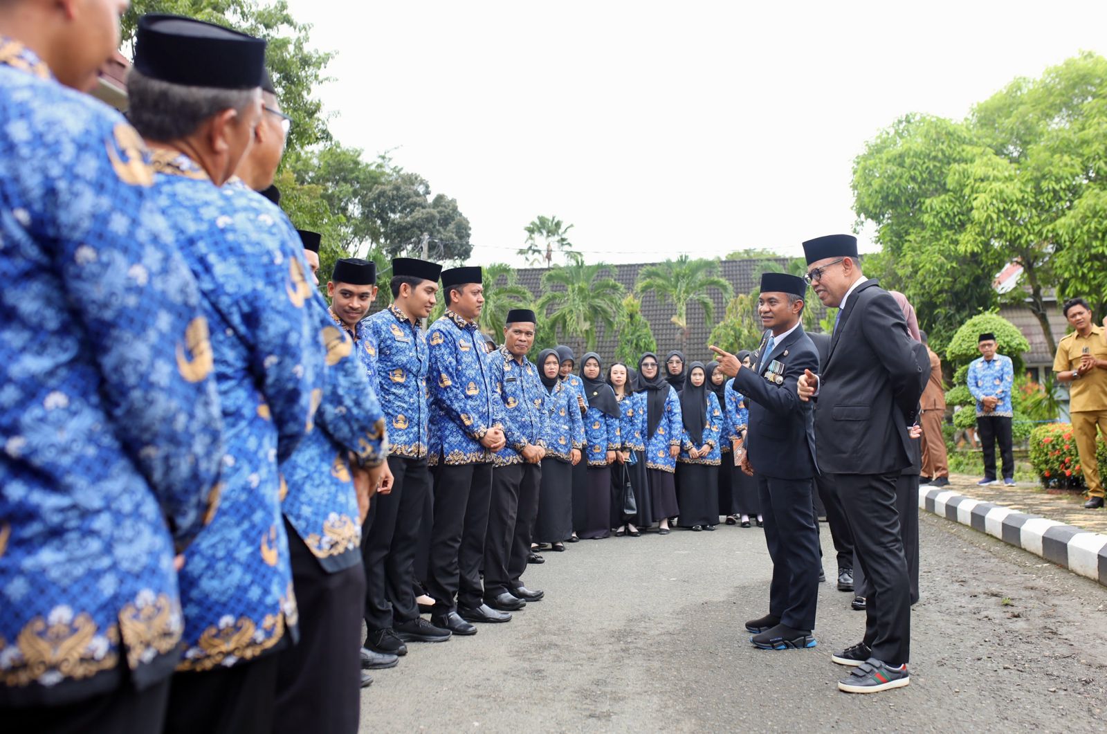 Serahkan SK PNS Formasi 2024, Bupati Bone Wanti-wanti ASN Jauhi Narkoba