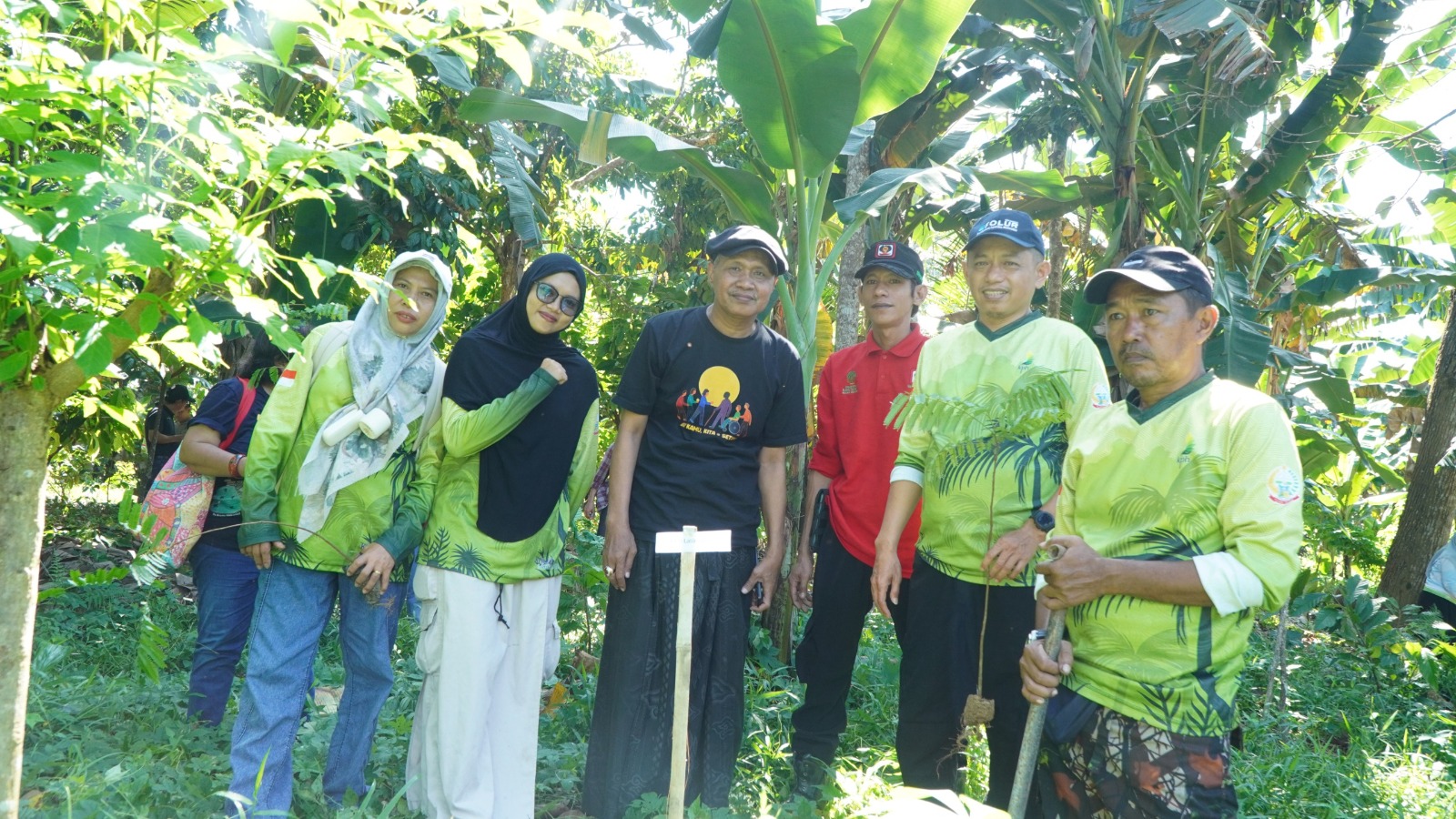 Aksi Nyata Disabilitas untuk Iklim, Yayasan Wanua Nusantara Lestari Tanam 100 Pohon di Luwu