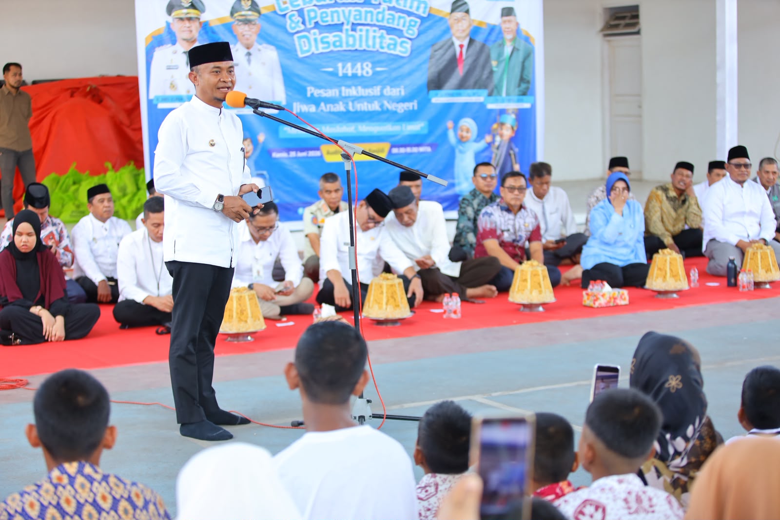 Bupati Bone Pastikan Tak Ada Anak Yatim dan Disabilitas yang Putus Sekolah