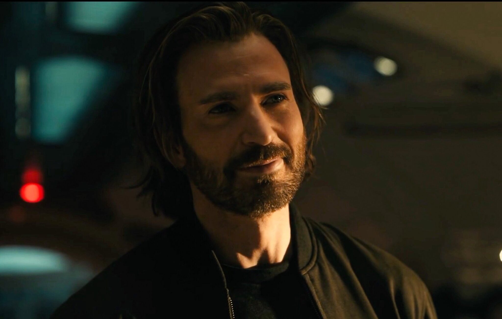 Chris Evans Kembali Bawa Mjolnir Lawan Doctor Doom