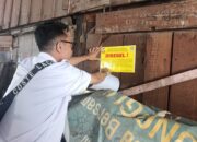 Tunggak Iuran 9 Tahun, 308 Kios di Pasar Kerung-Kerung Disegel Petugas