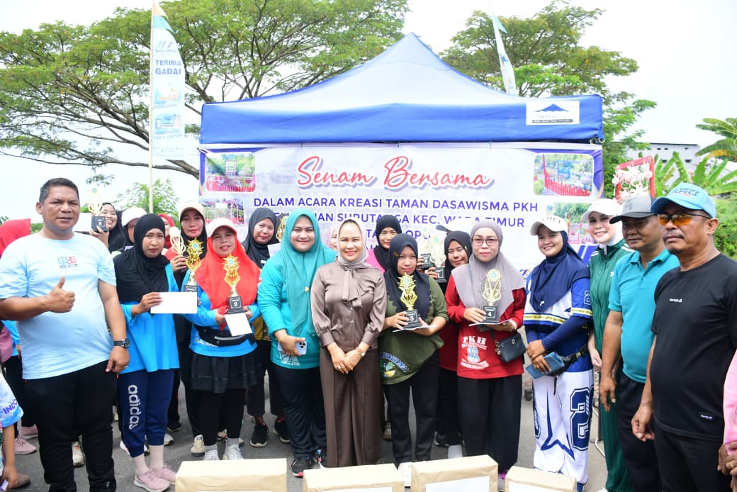 Adu Cantik Taman Dasawisma di Wara Timur