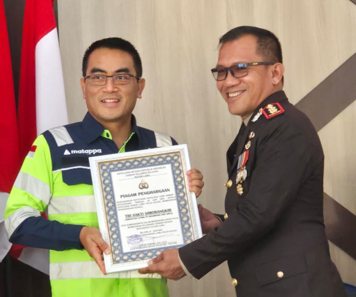 Dirut PT MDA Terima Penghargaan dari Polres Luwu