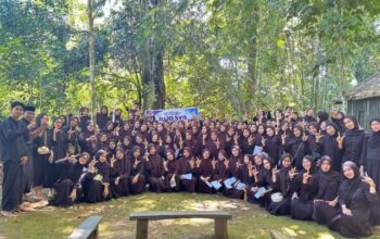 Mengintip Kuatnya Kearifan Lokal Suku Kajang Lewat Penelitian Mahasiswa UNIM Bone Mengintip Kuatnya Kearifan Lokal Suku Kajang Lewat Penelitian Mahasiswa UNIM Bone