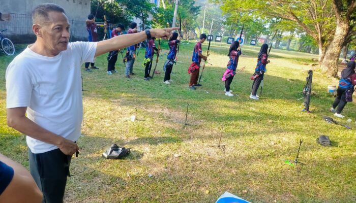 Pantau Persiapan Atlet, Ketua KONI Bone Sebut Venue Panahan Berada di Episentrum