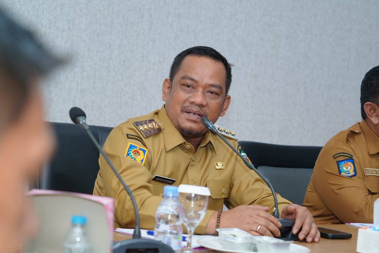 Kejar PAD Rp14,5 Miliar, Bupati Luwu Minta Camat Percepat Pendataan Lahan