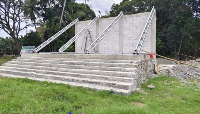Sambut HUT ke 81 RI, Pemdes Dongi Kucurkan Rp303 Juta Benahi Panggung dan Lapangan