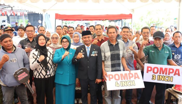 Serahkan Bantuan Alsintan 2026, Bupati Bone Beri Peringatan Tegas: Haram Diperjualbelikan!