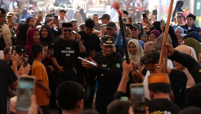 Bupati Sidrap Hadiri Pesta Panen Desa Lise, Janjikan Pembangunan Jalan Tahun Depan