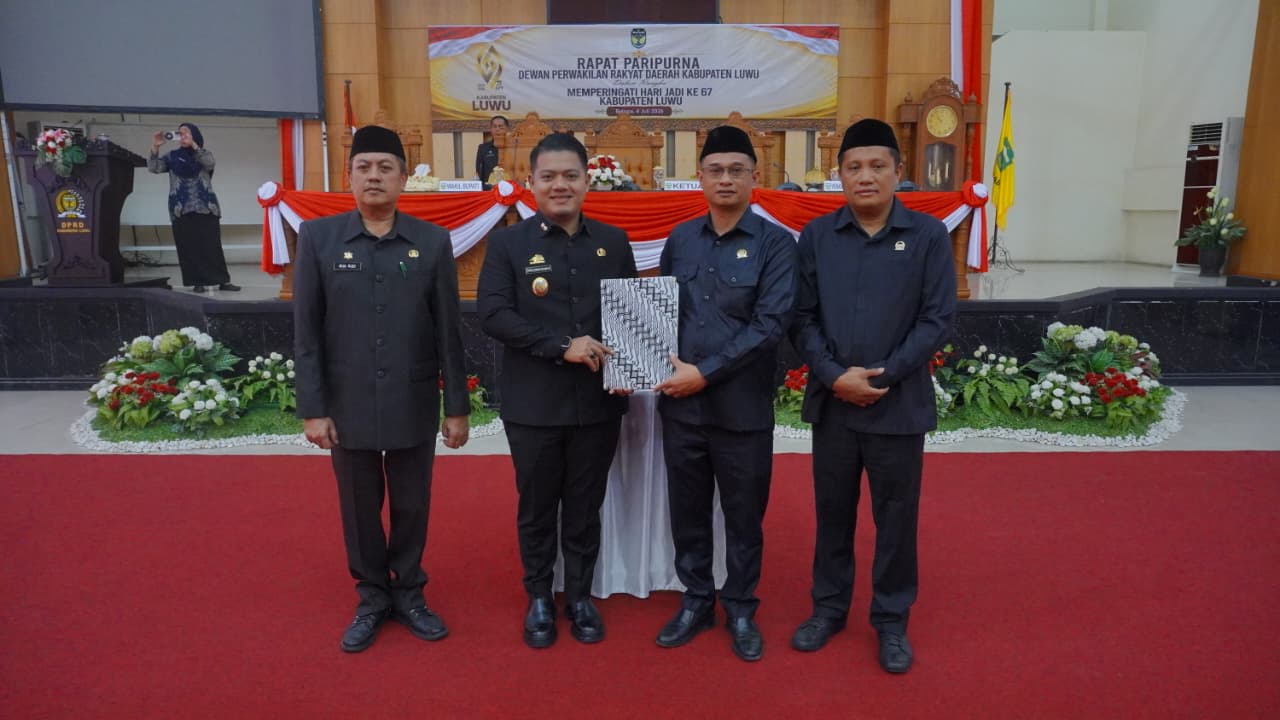 Rapat Paripurna DPRD Luwu Sepakati Pertanggungjawaban APBD 2025