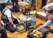 Geledah Rumah Mewah di Sentul, Polisi Temukan 74 Kg Emas Batangan di Balik Dinding Rahasia