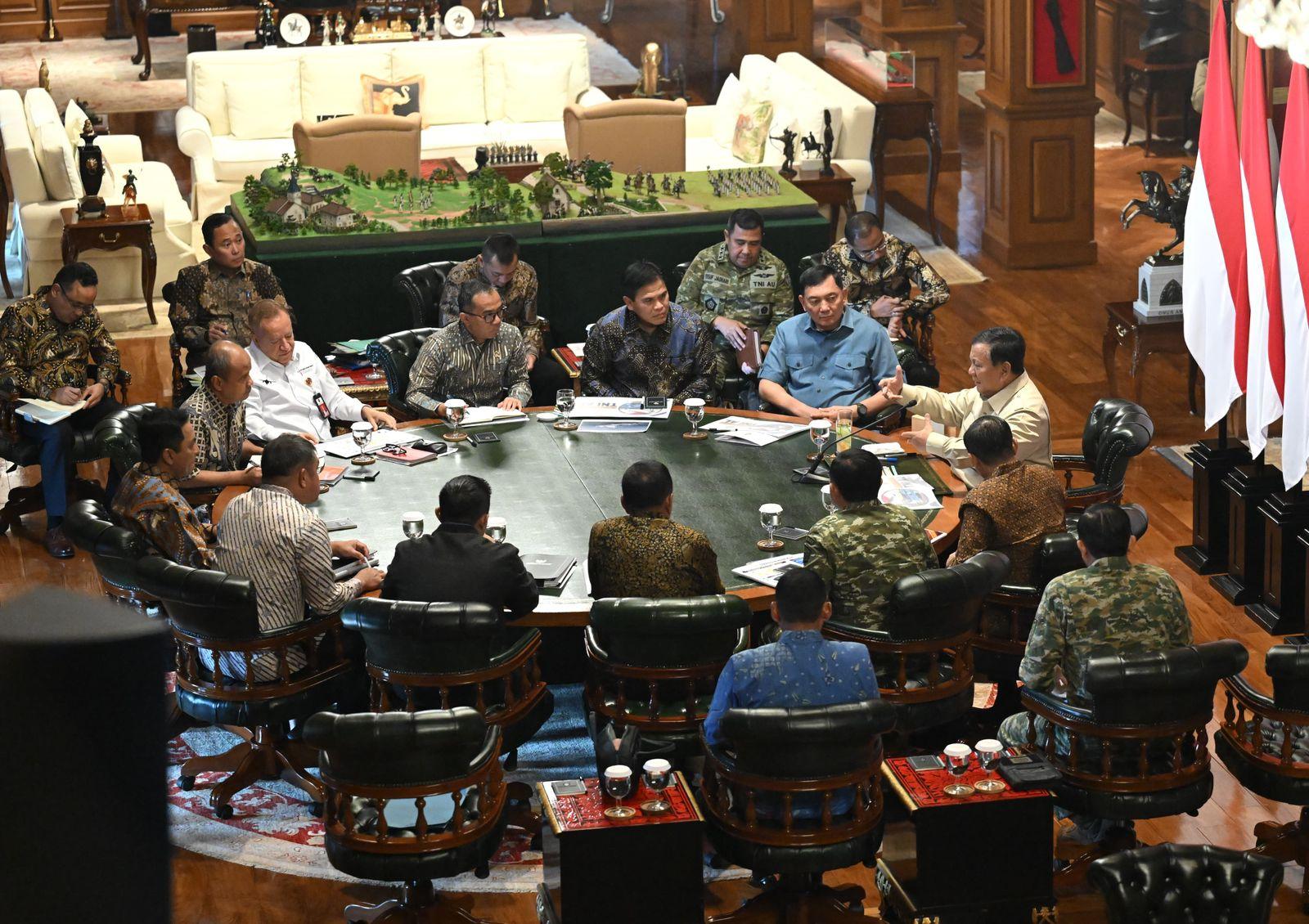 Prabowo Buka Akses Lebih Luas Warga Dayak Pedalaman Jadi Prajurit TNI