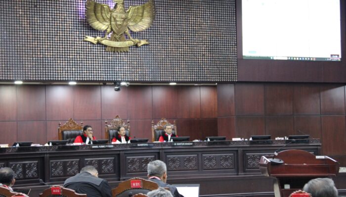MK Hapus Pasal Penghinaan Pemerintah dan Lembaga Negara