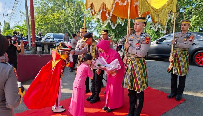 Tradisi Kepolisian Warnai Penyambutan Kapolres Bone AKBP Astoto Budi Rahmantyo