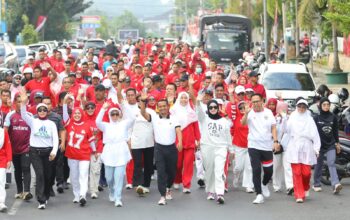 Ribuan Warga Meriahkan Roadshow HUT ke-81 RI di Watampone Ribuan Warga Meriahkan Roadshow HUT ke-81 RI di Watampone
