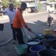 BPBD Sidrap Salurkan 8.000 Liter Air Bersih ke Desa Teppo