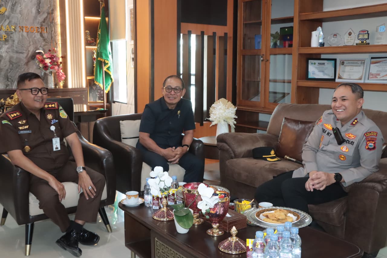 Kapolres Sidrap Silaturahmi ke Kejari, Perkuat Soliditas Penegak Hukum