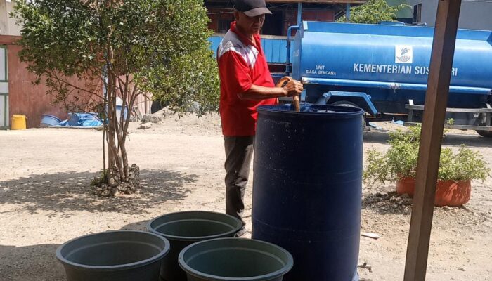Kemarau Ancaman Serius, Sungai Mengering, Penyakit Mewabah