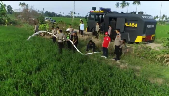 Krisis Air Melanda, Kapolres Luwu Kerahkan Water Cannon Selamatkan Sawah Warga