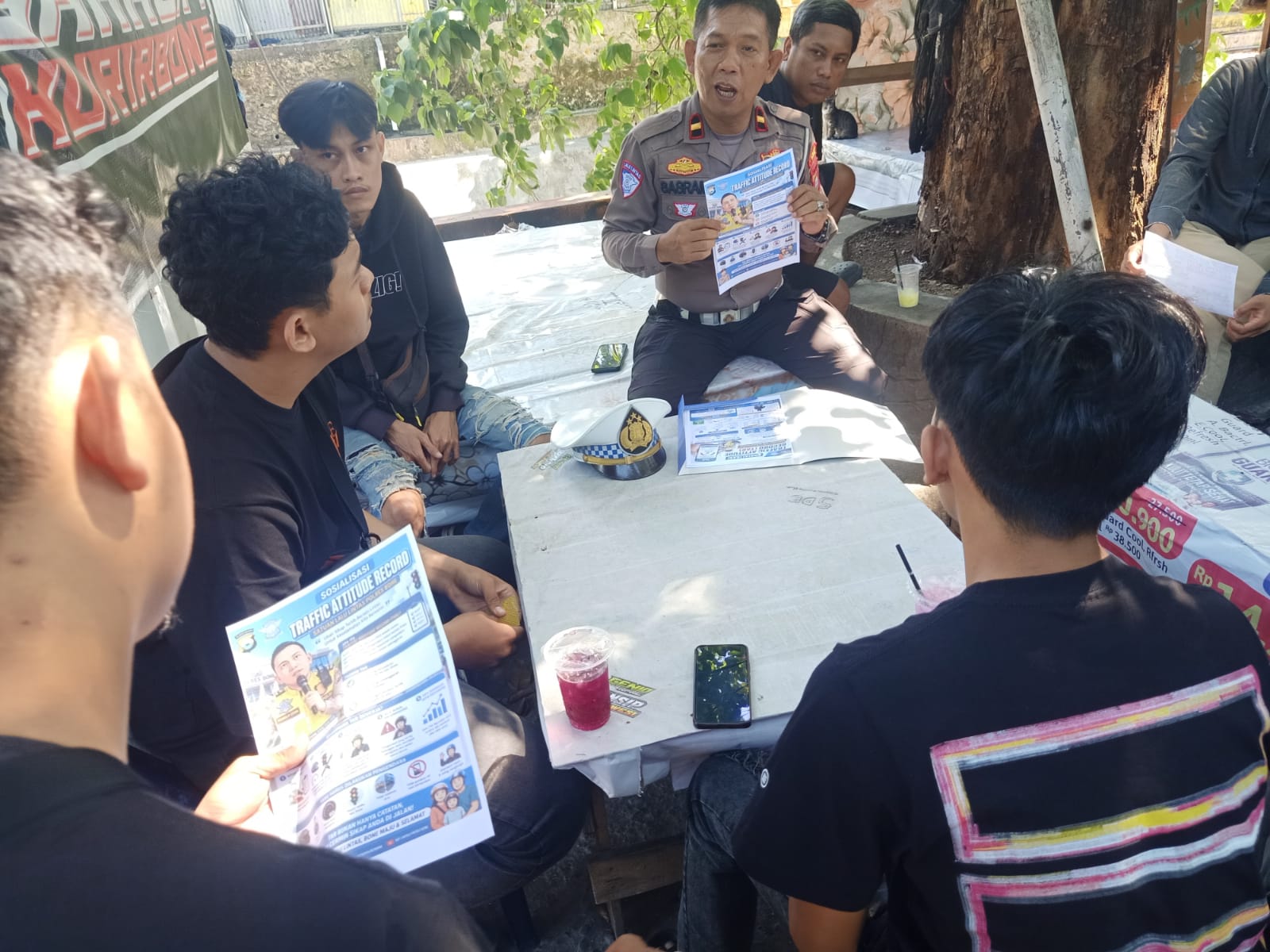 Satlantas Polres Bone Sosialisasikan Traffic Attitude Record kepada Komunitas Ojol
