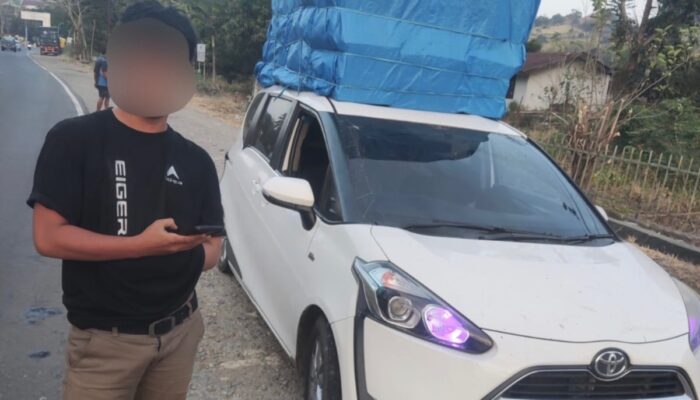 Satlantas Polres Sidrap Tilang Mobil yang Diduga Kelebihan Muatan