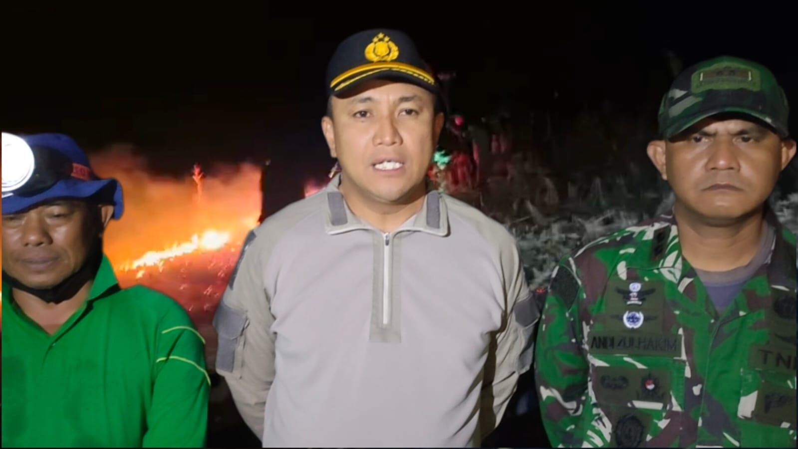 TNI-Polri Padamkan Kebakaran Lahan 11 Hektare di Lainungan Sidrap