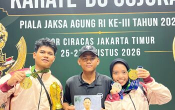 Emas untuk Guru yang Telah Pergi