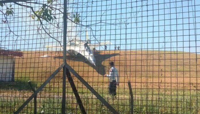 Sukhoi TNI AU Keluar Runway di Bandara Sultan Hasanuddin