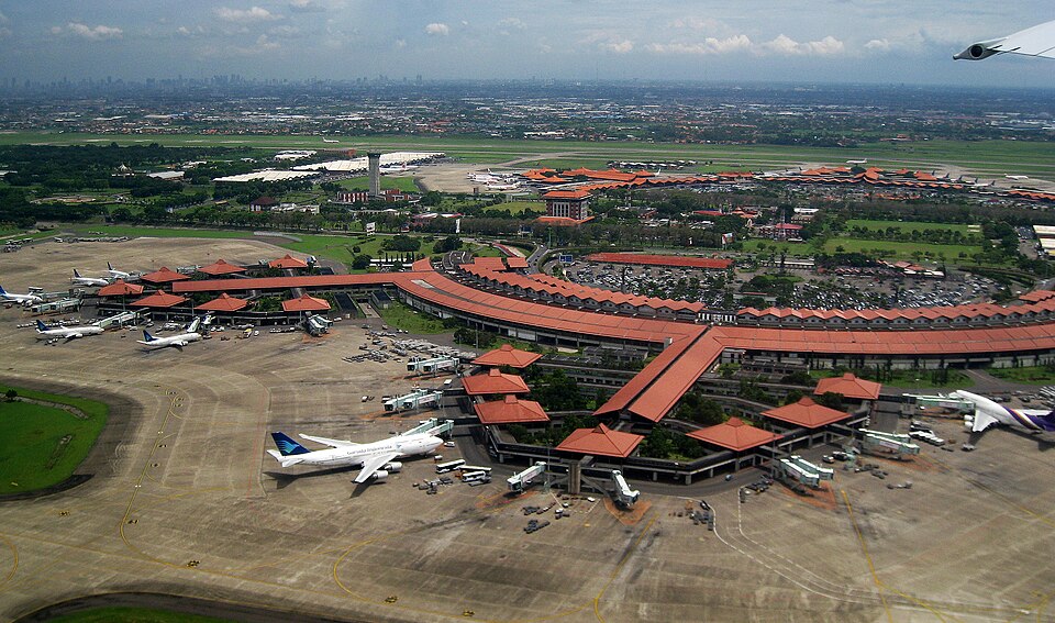 Soekarno-Hatta Tutup 8 Jam, 20 Penerbangan Dibatalkan akibat Abu Anak Krakatau
