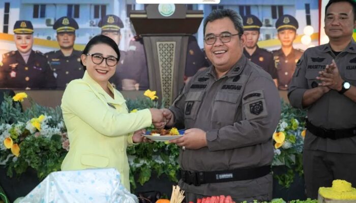 Kejari Luwu Selamatkan Rp833 Juta Uang Negara, 8 Tersangka Korupsi Dijerat